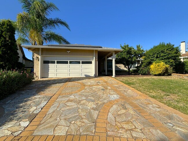 797 Towhee Court