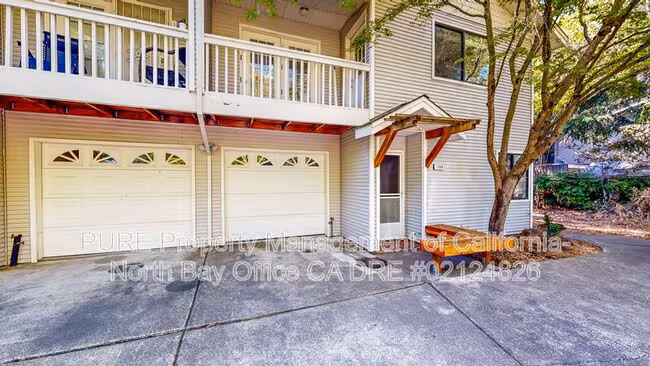 1746 Mount Olive Dr Santa Rosa, CA 95404