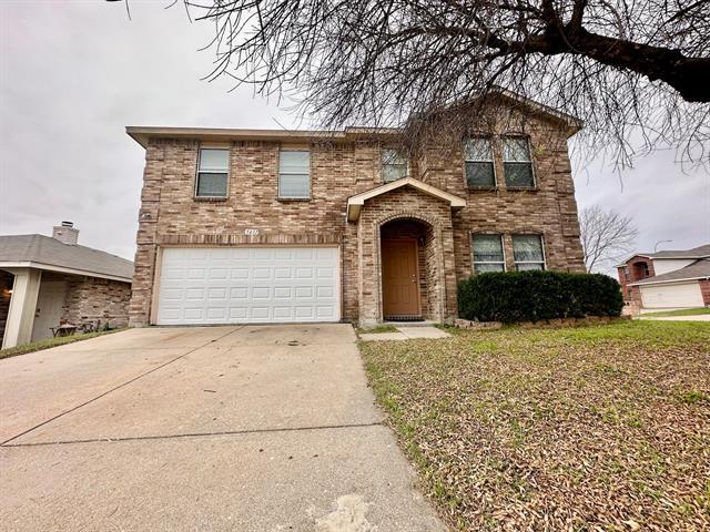 5437 New Castleton Ln Fort Worth, TX 76135