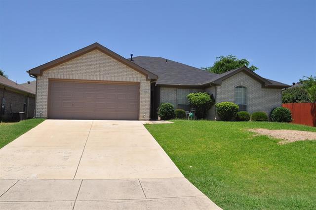 623 Coal Creek Dr Mansfield, TX 76063