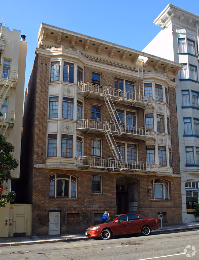 Bush st apts