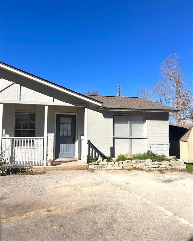 6910 Circle South Road