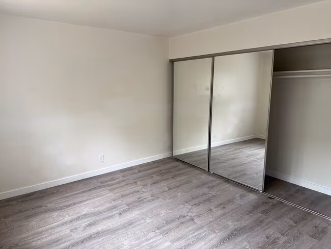 Surfside Palms Apartments