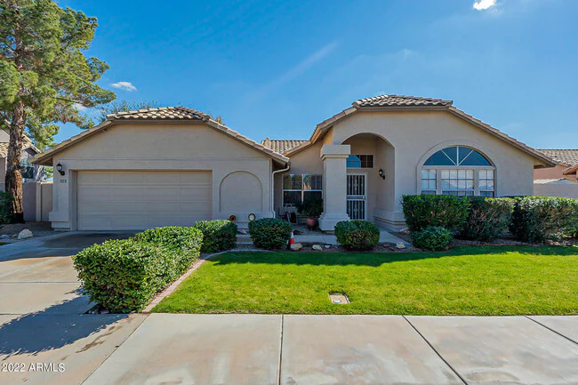 9023 W Lisbon Ln Peoria, AZ 85381