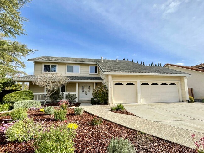 Immaculately Remodeled 5 Bedroom 2.5 Bath Almaden Gem