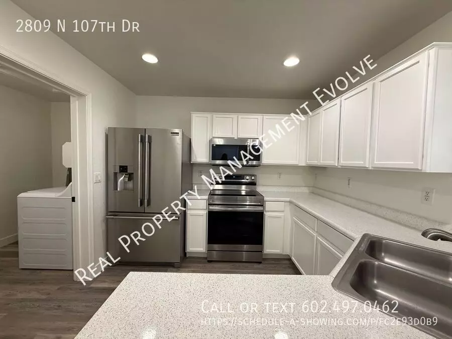 2809 North 107th Drive