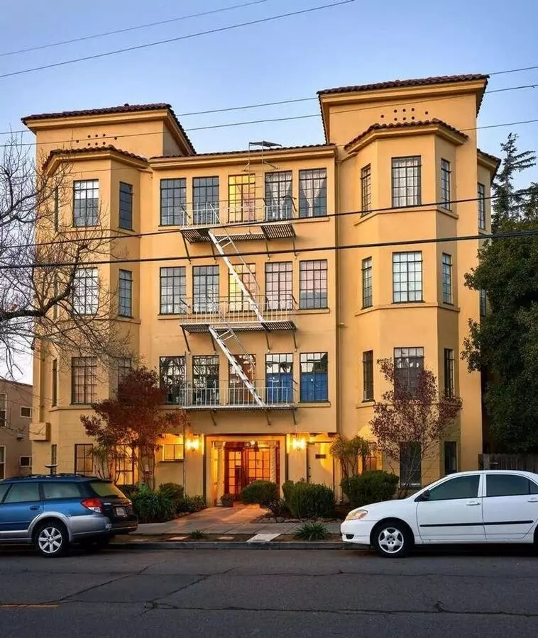 1332 Shattuck Ave