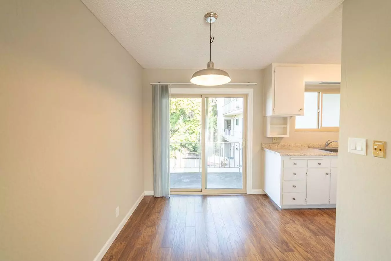 1509 Hearst