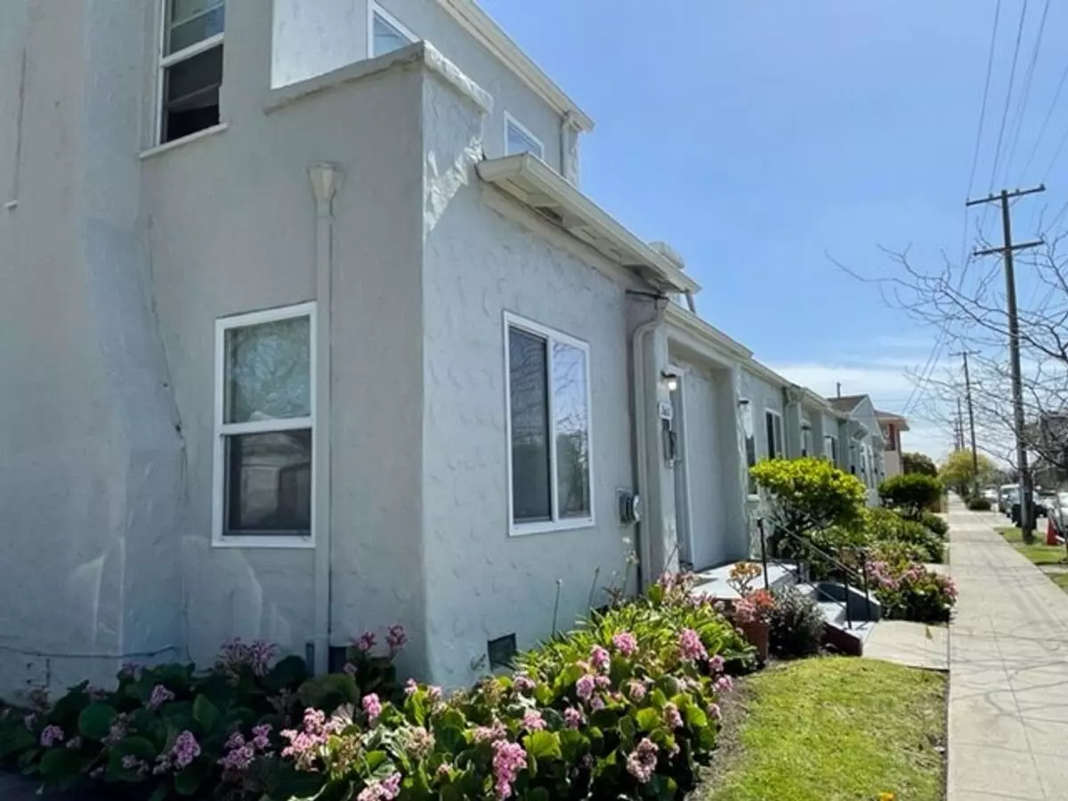 2601 Sacramento St, Berkeley (Apartment)