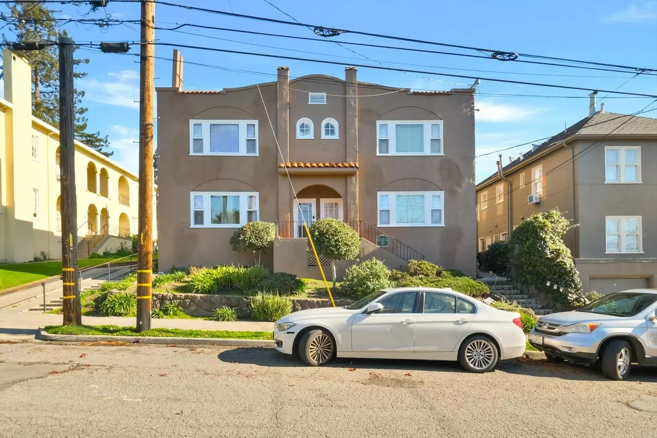 1569 Arch St, Berkeley (Apartment)