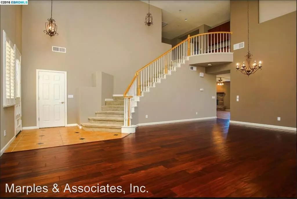 2617 Torrey Pines Drive