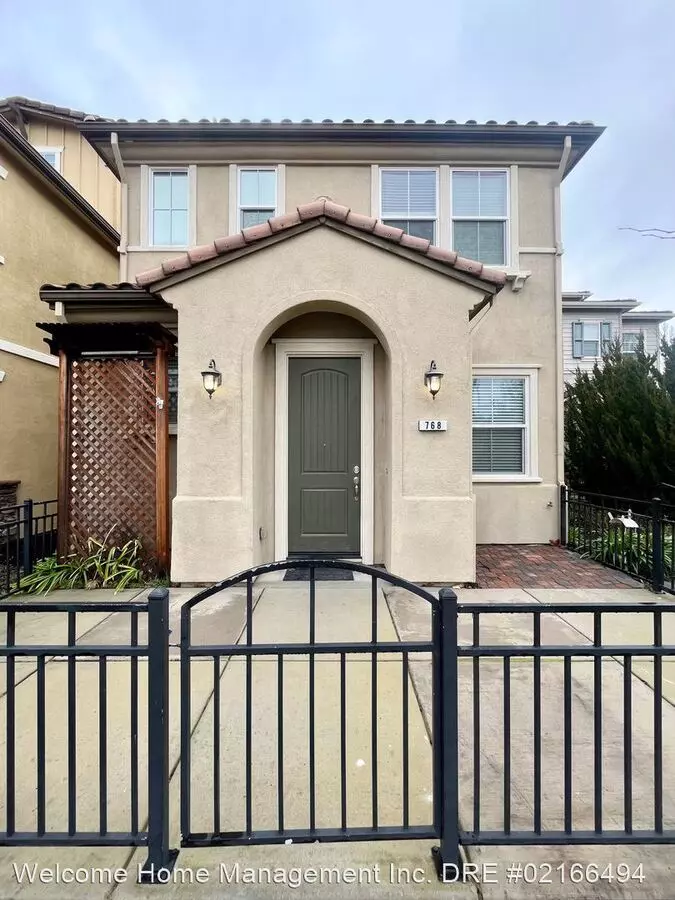 768 King Palm Lane