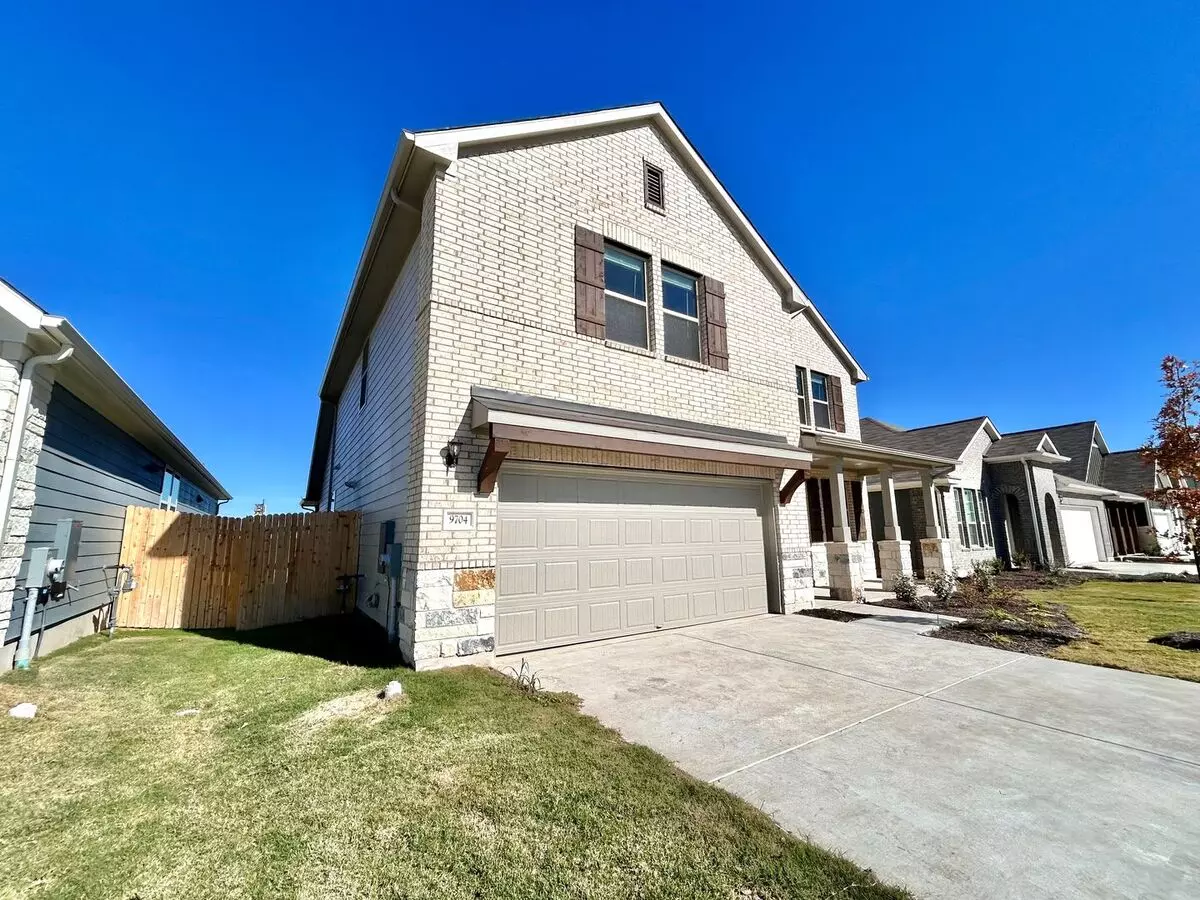 9704 Serene Bliss Ln Buda, TX 78610