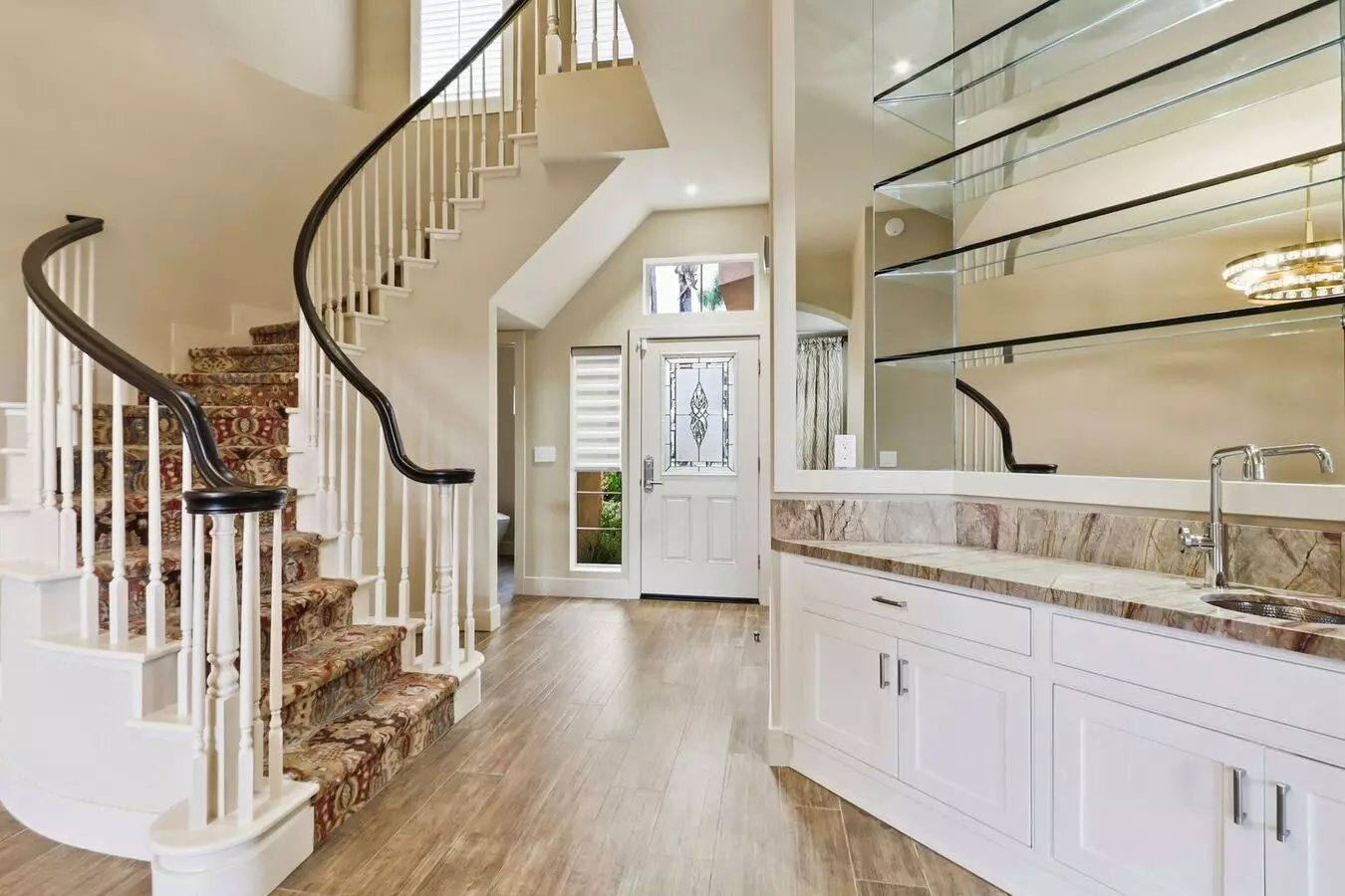 2144 Vizcaya Circle
