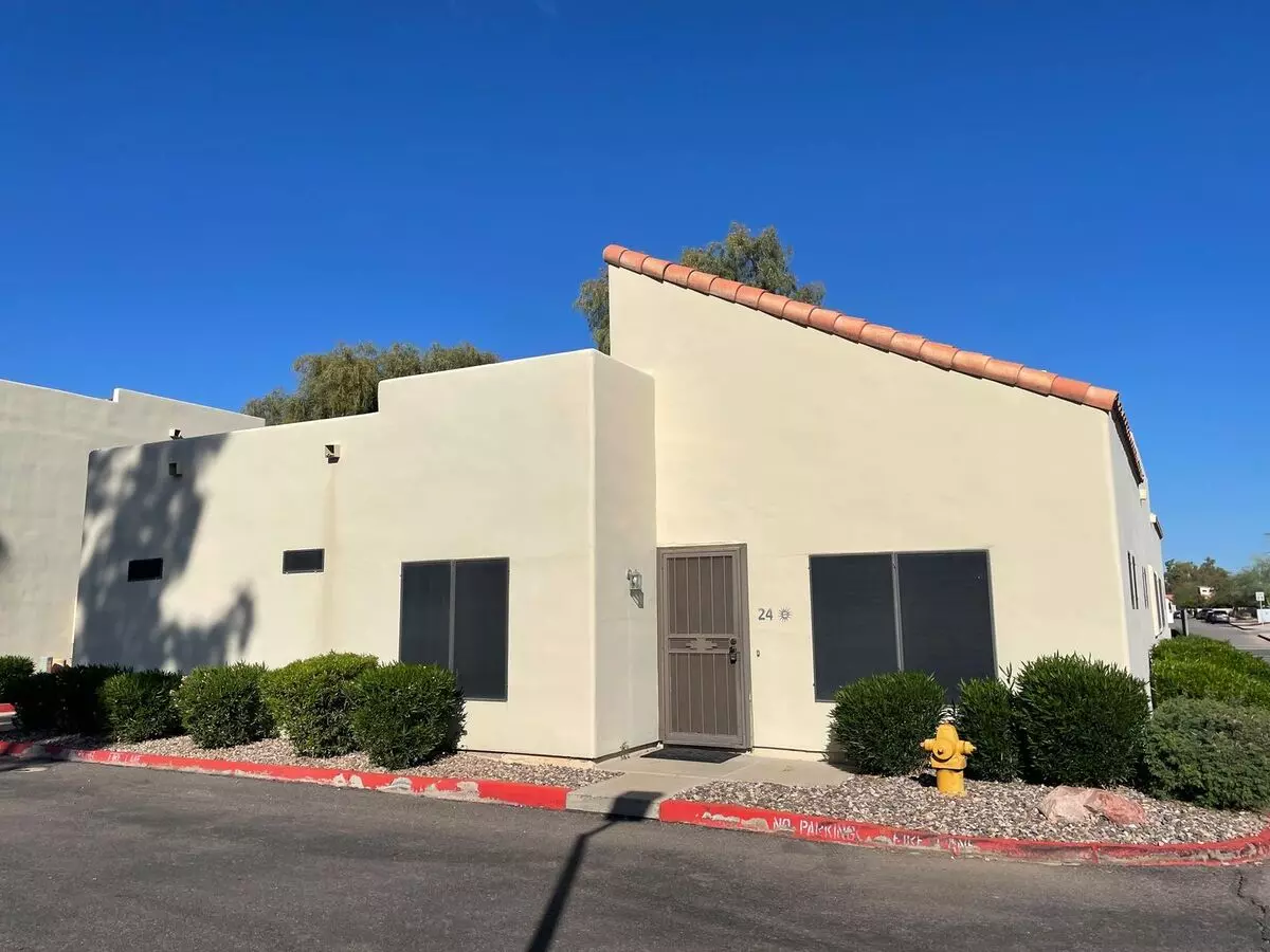 Fully Furnished 2 Bedroom, 2 Bath, 2 Car Garage Community Pool
