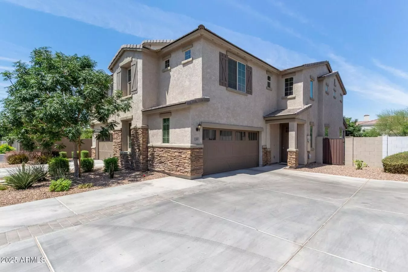 905 S Canal Dr
