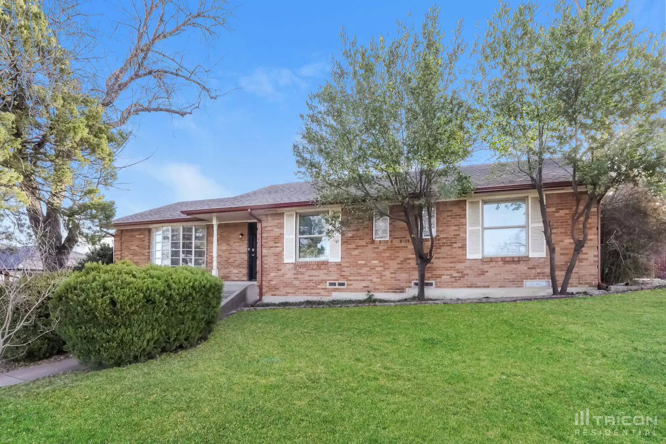 3240 Springwood Lane