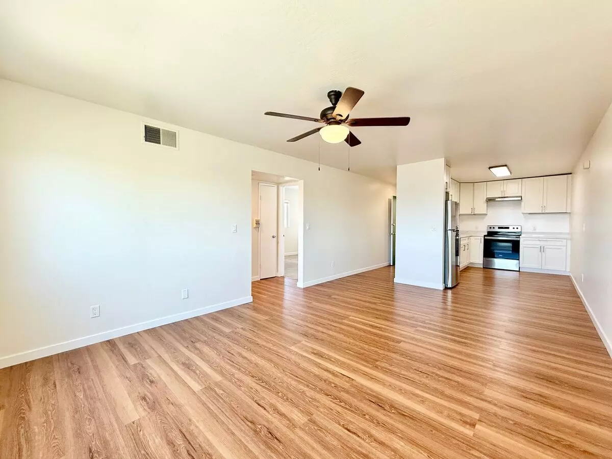 670 Hillside Blvd, Daly City