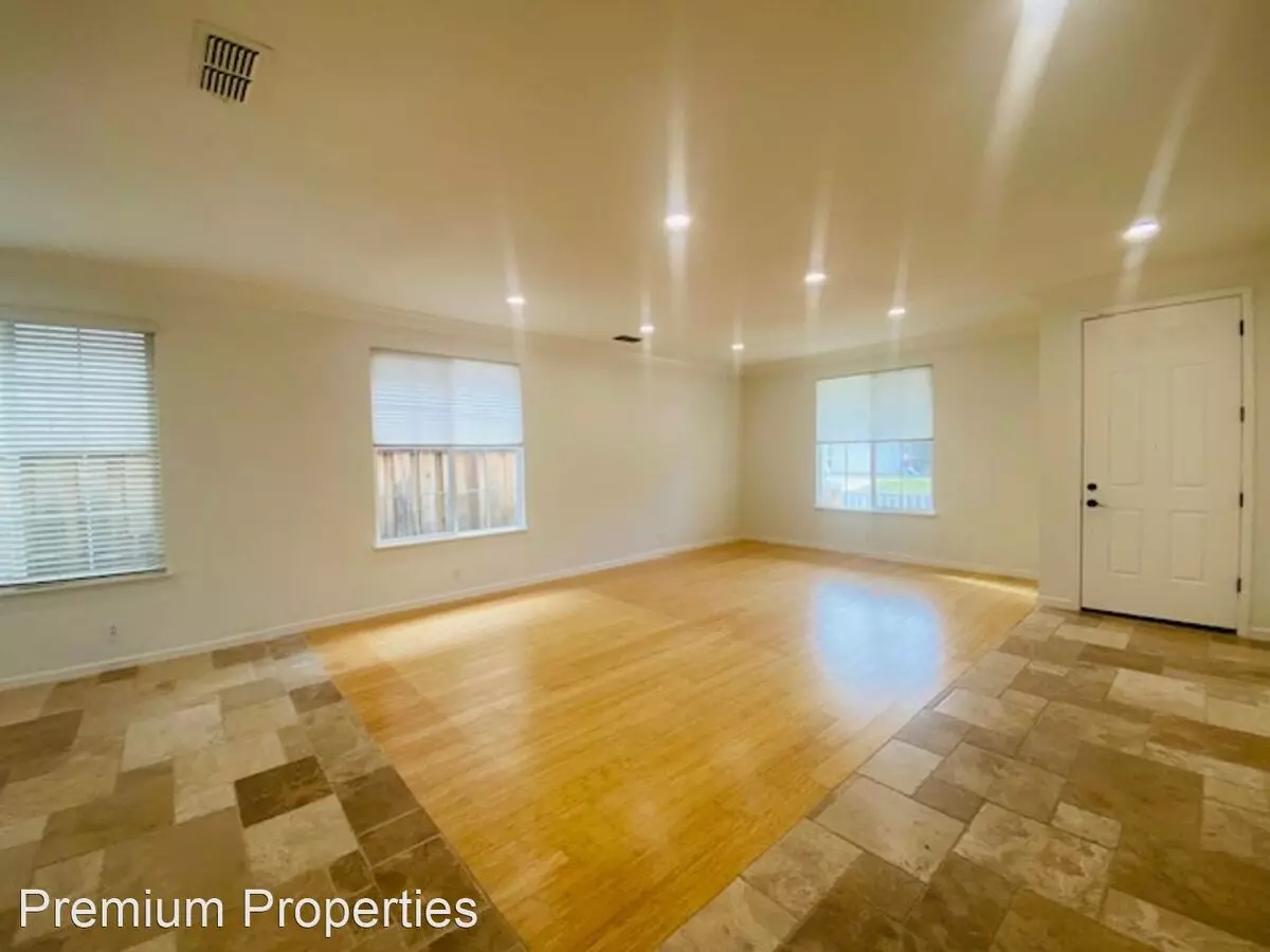 116 Freesia Court