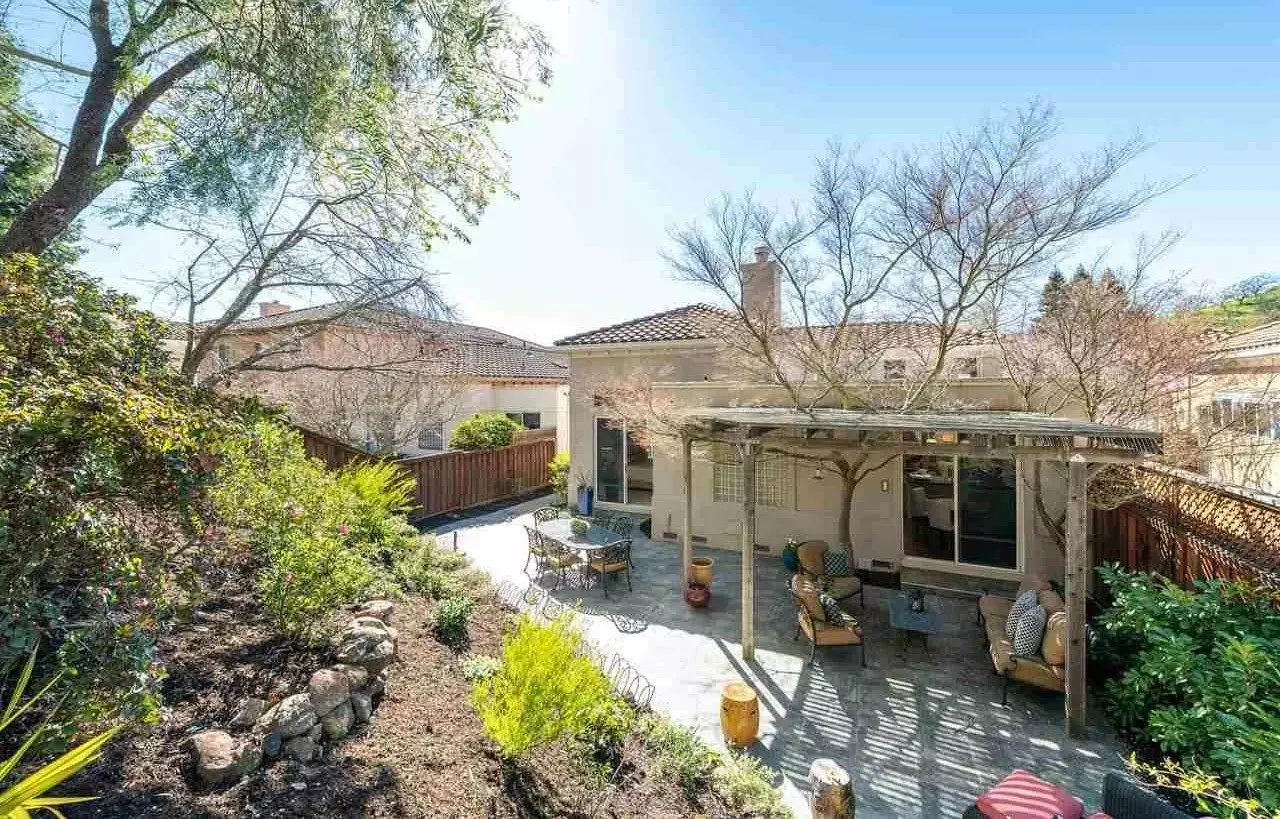 30 Bormio Ct