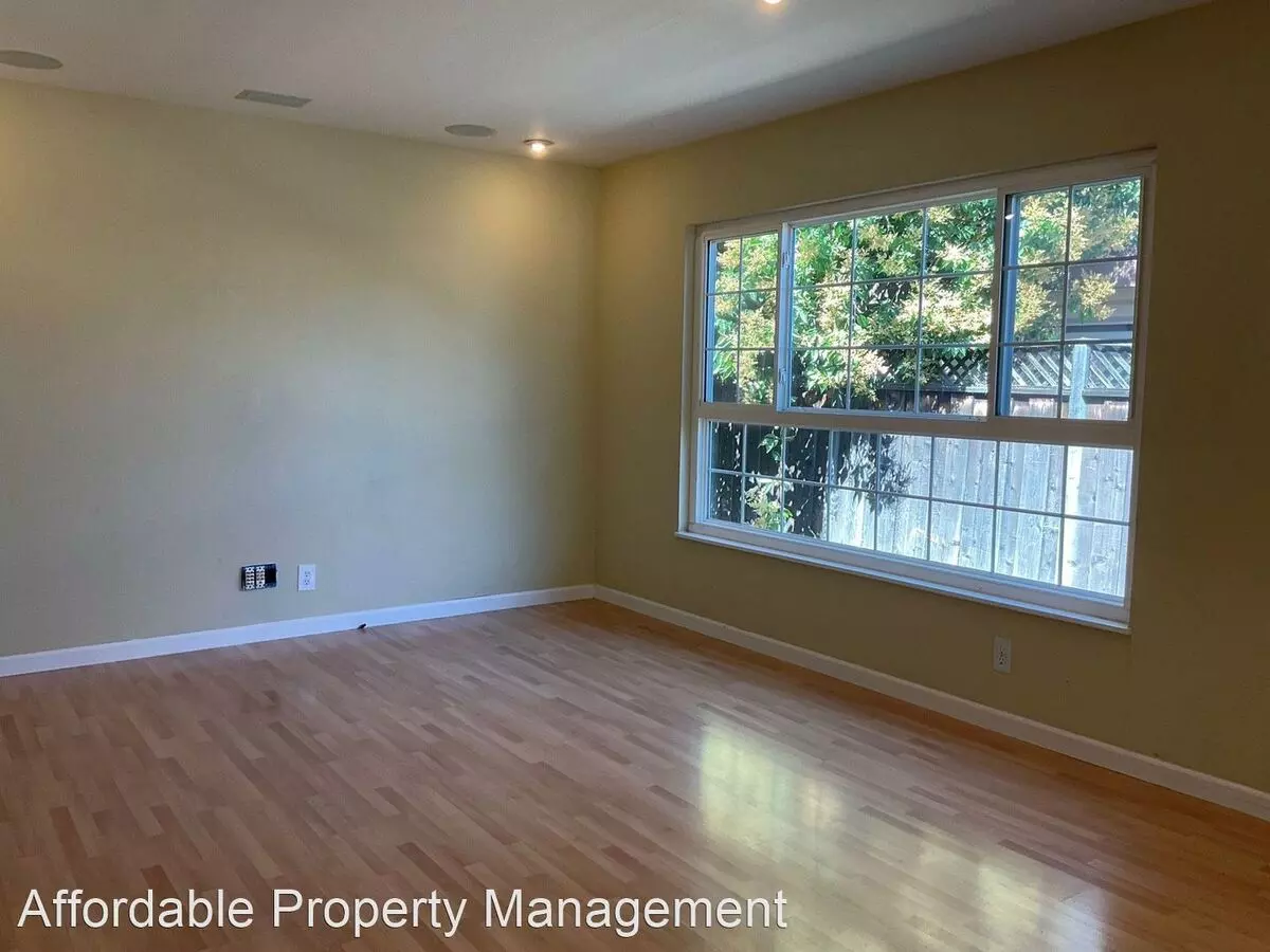 41235 Norman Court