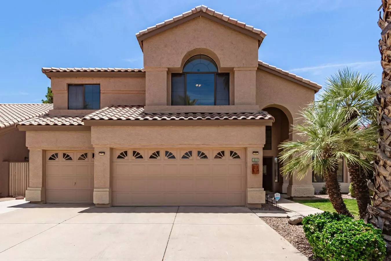 1819 East Cascade Drive