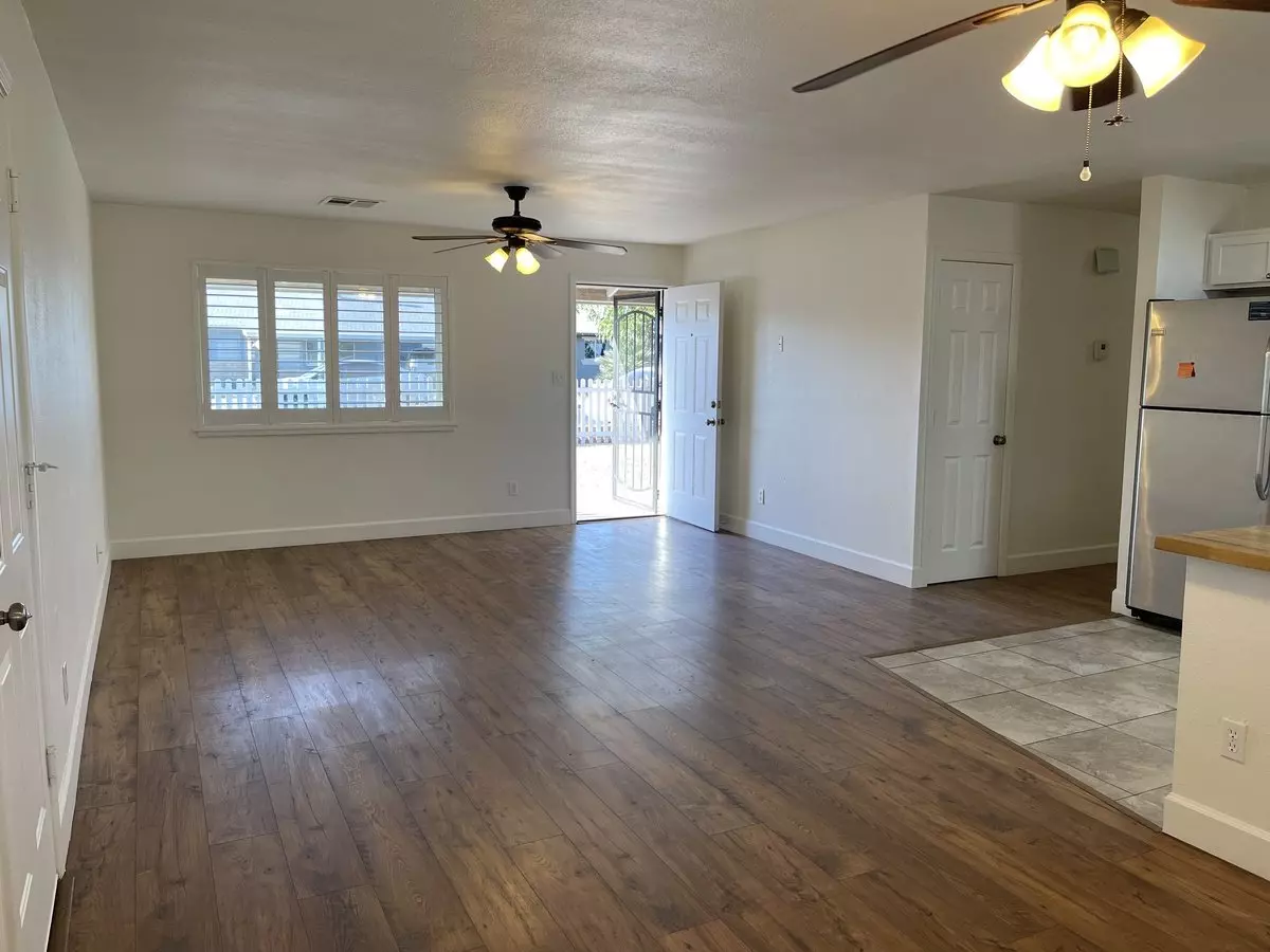Downtown Gilbert House With Huge Backyard