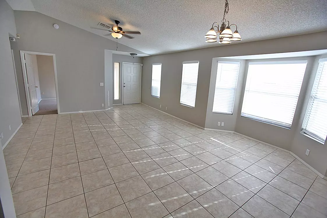 3957 W Chama Dr