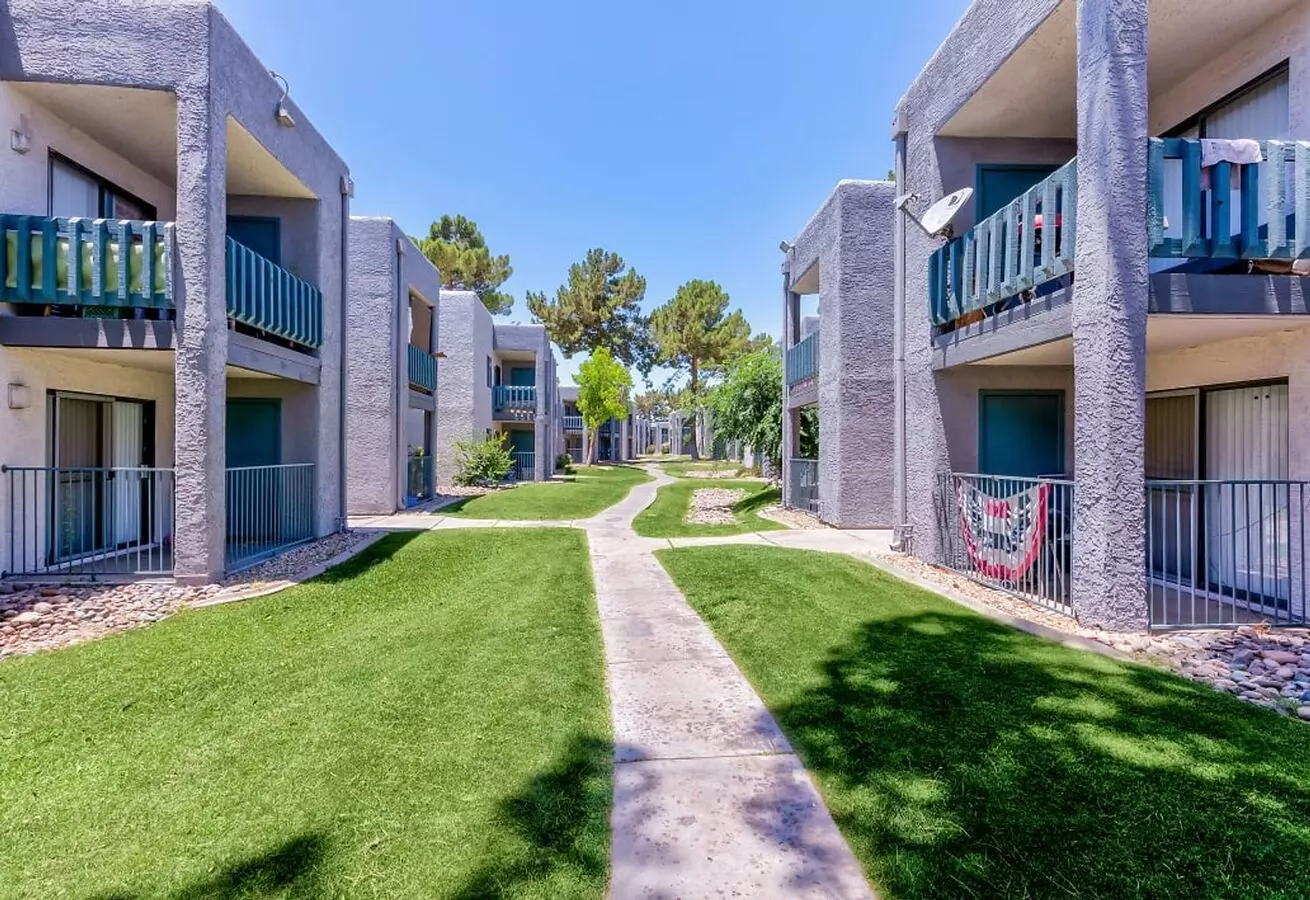 The Falls Apts
