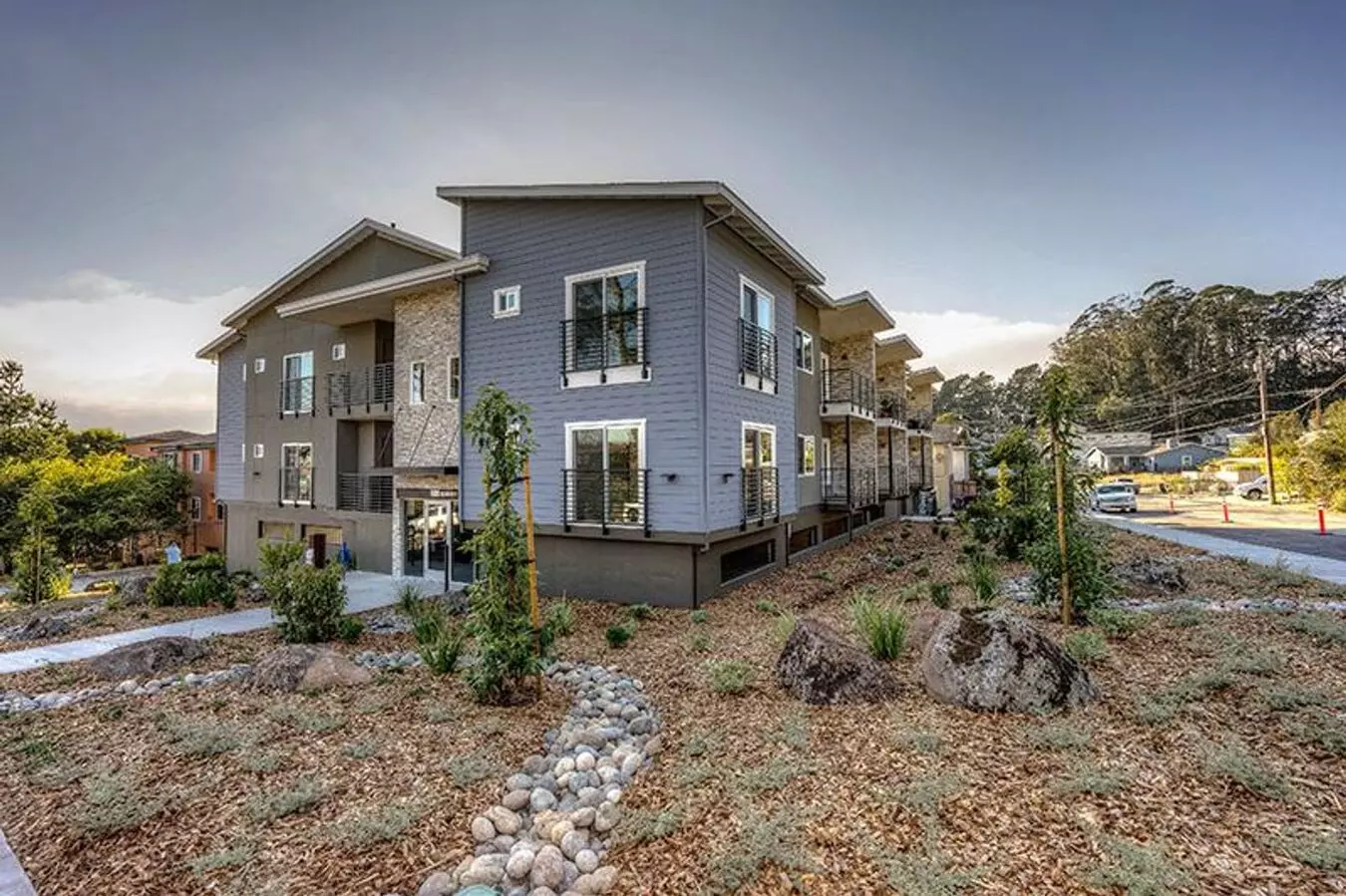 Mavericks Apartments
