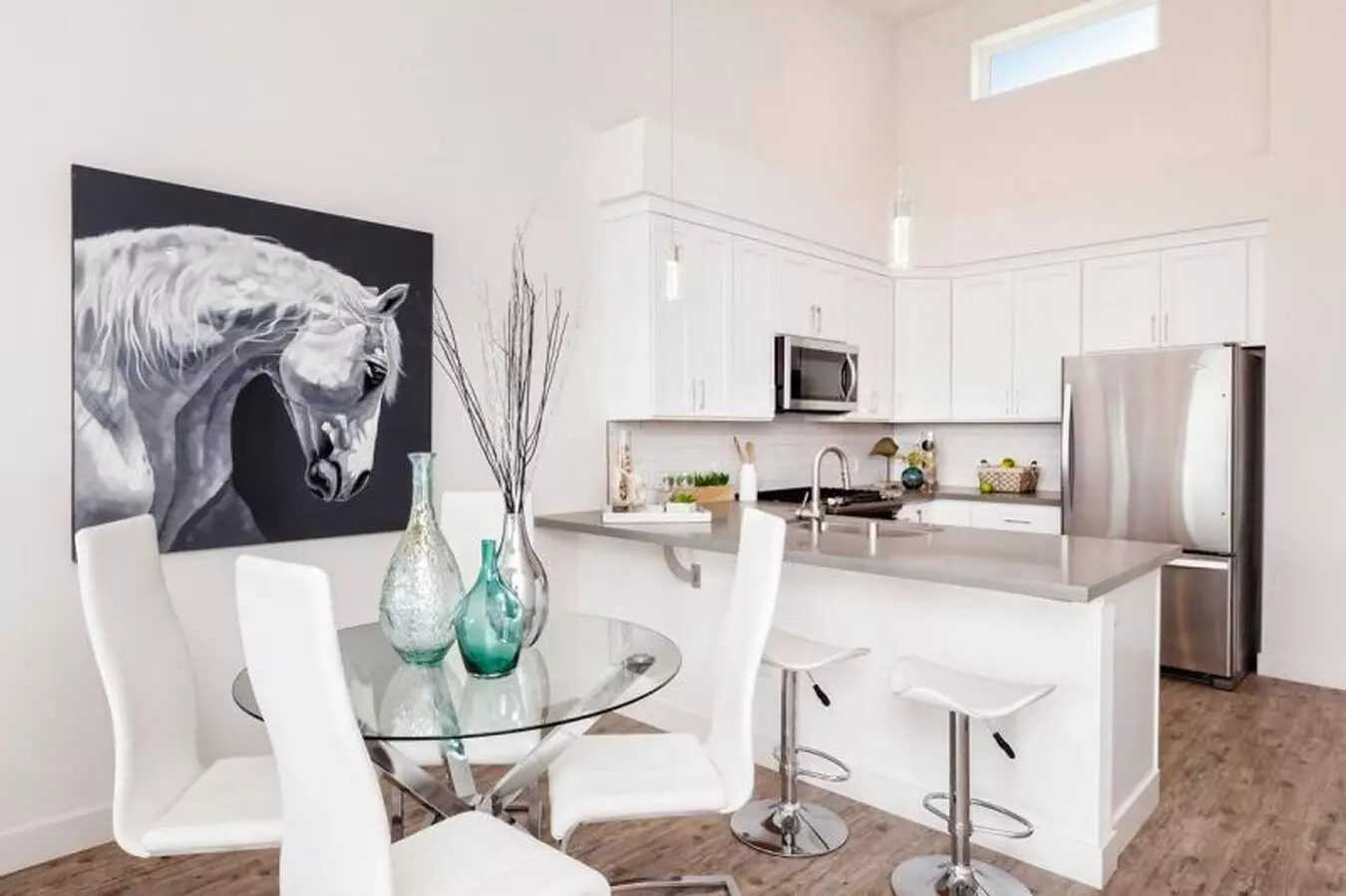 Mavericks Apartments