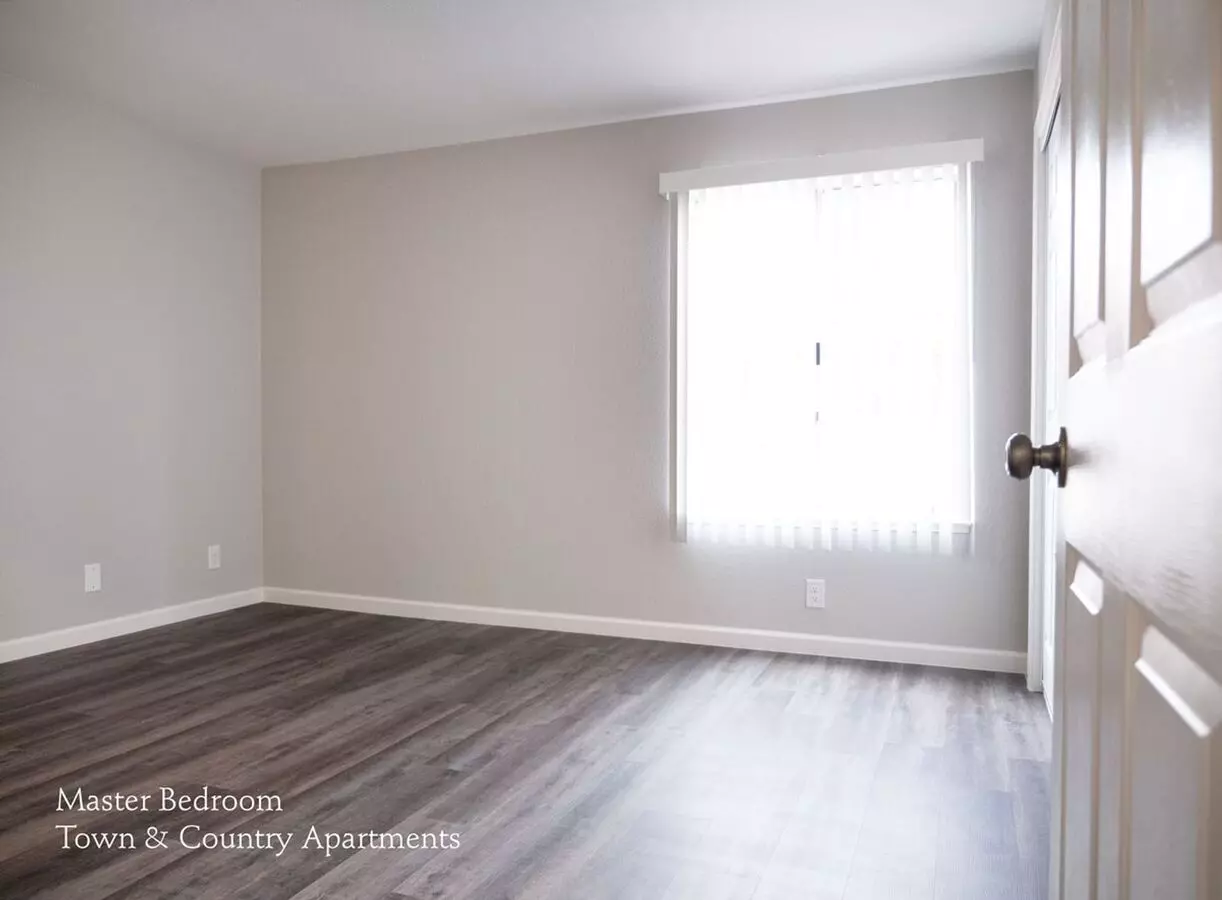 Town & Country Apartments