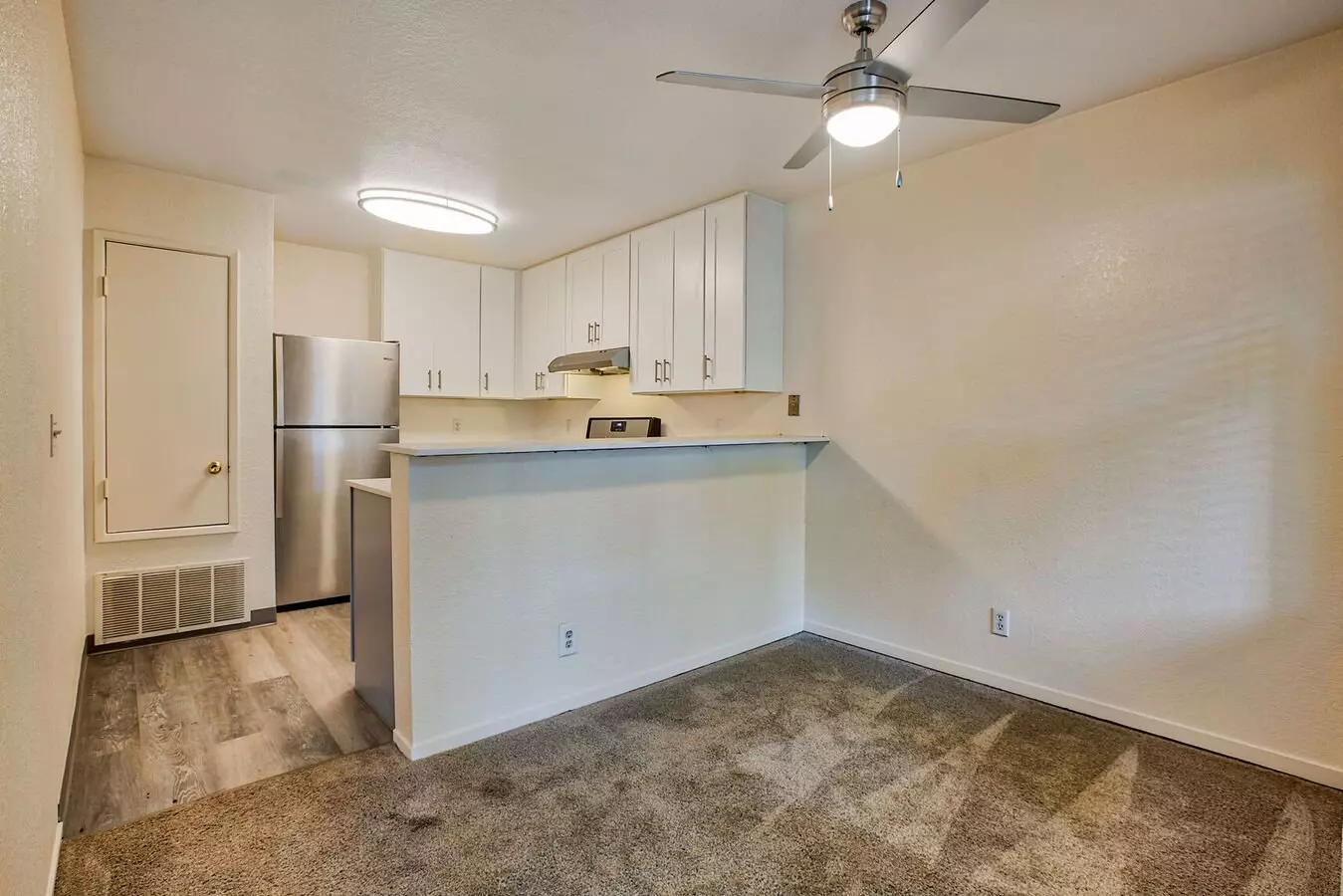 WILLOW GLEN APARTMENTS