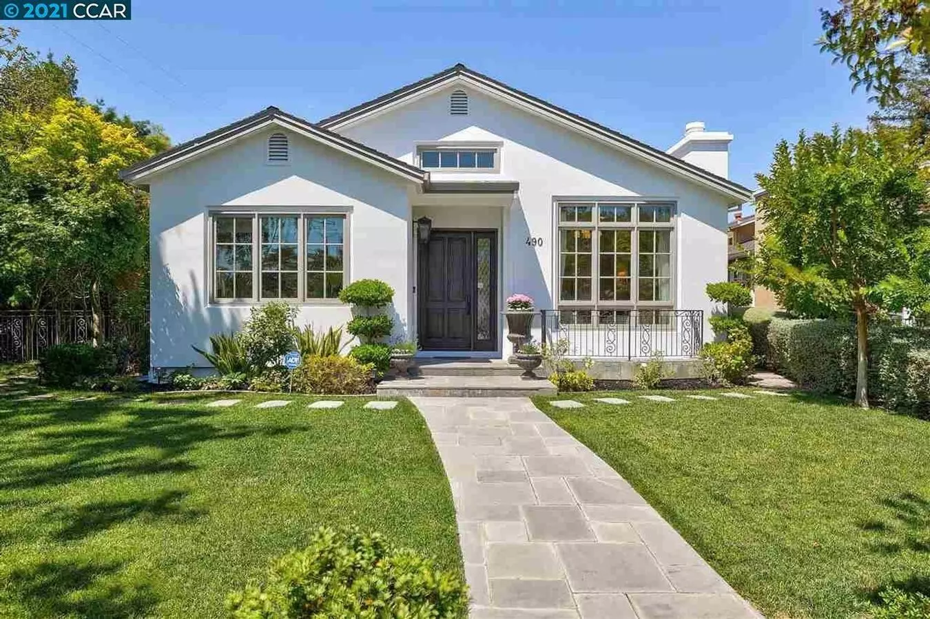 Beautifully Updated 5-Bedroom Home in Prime Los Altos Location