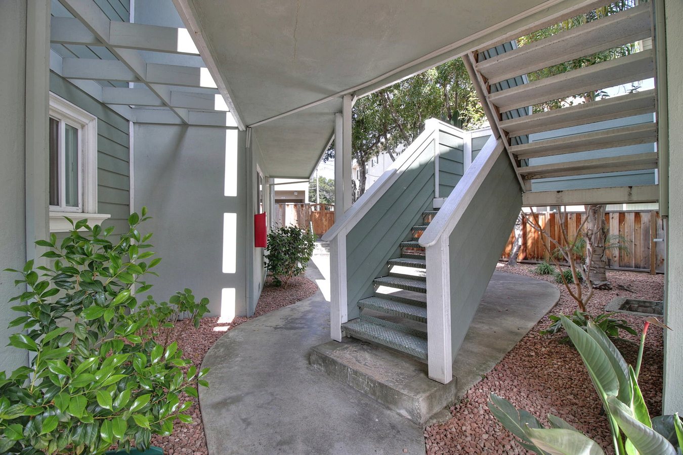 Menlo Park Apartments