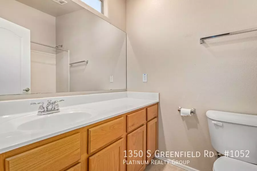1350 S Greenfield Rd