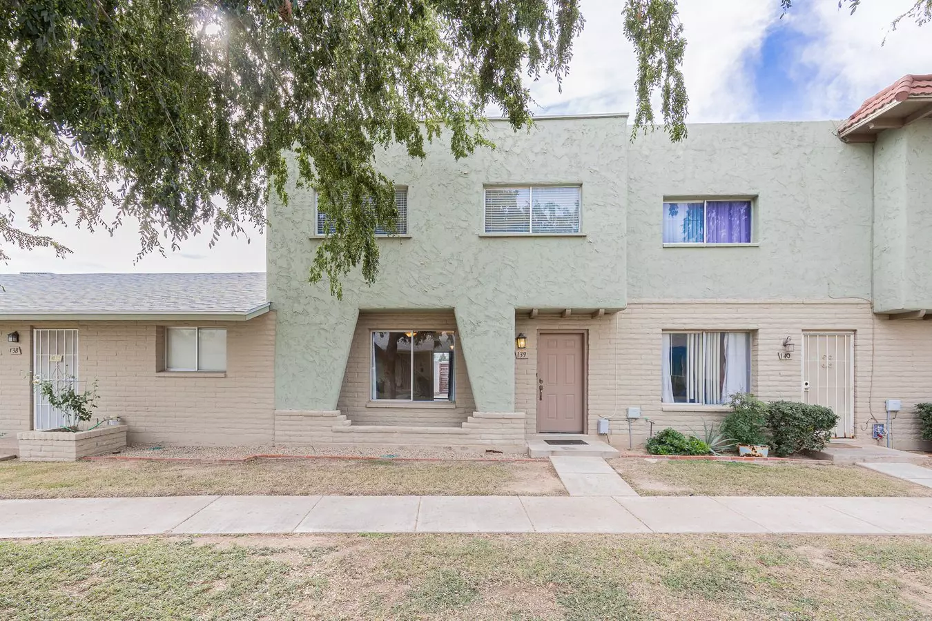 225 N STANDAGE UNIT 139