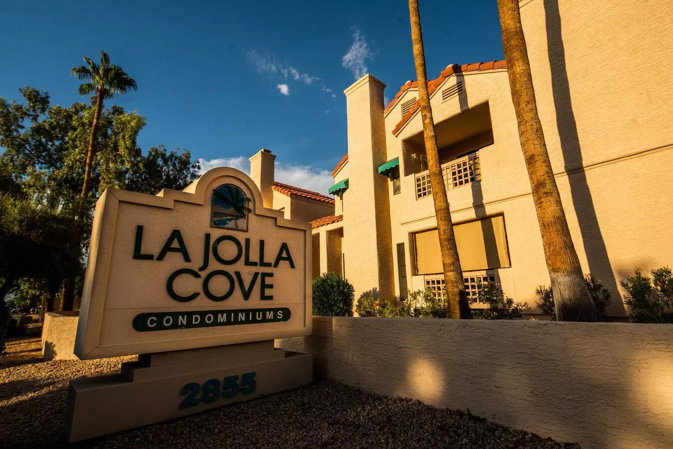 La Jolla Cove Apartments
