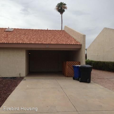 2329 N RECKER Road