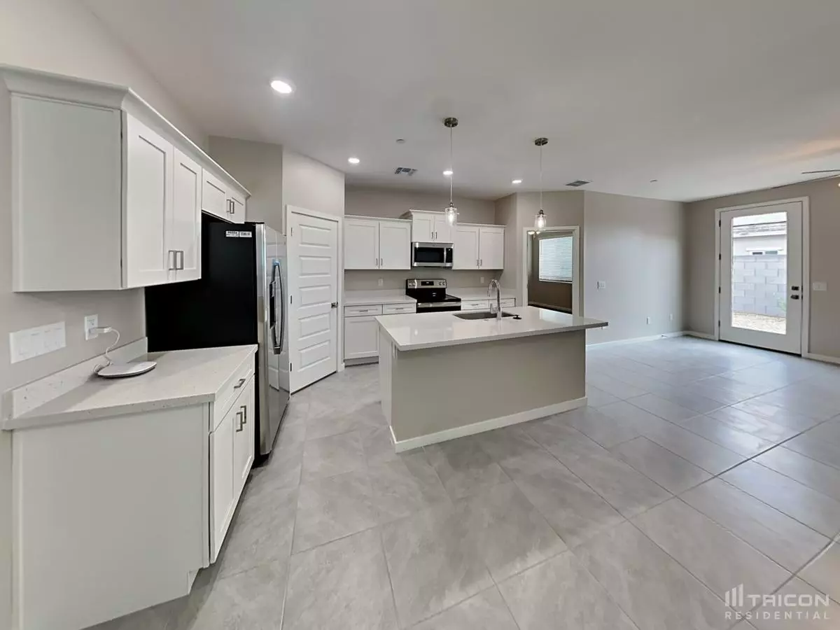 4537 E Granada Mesa Az