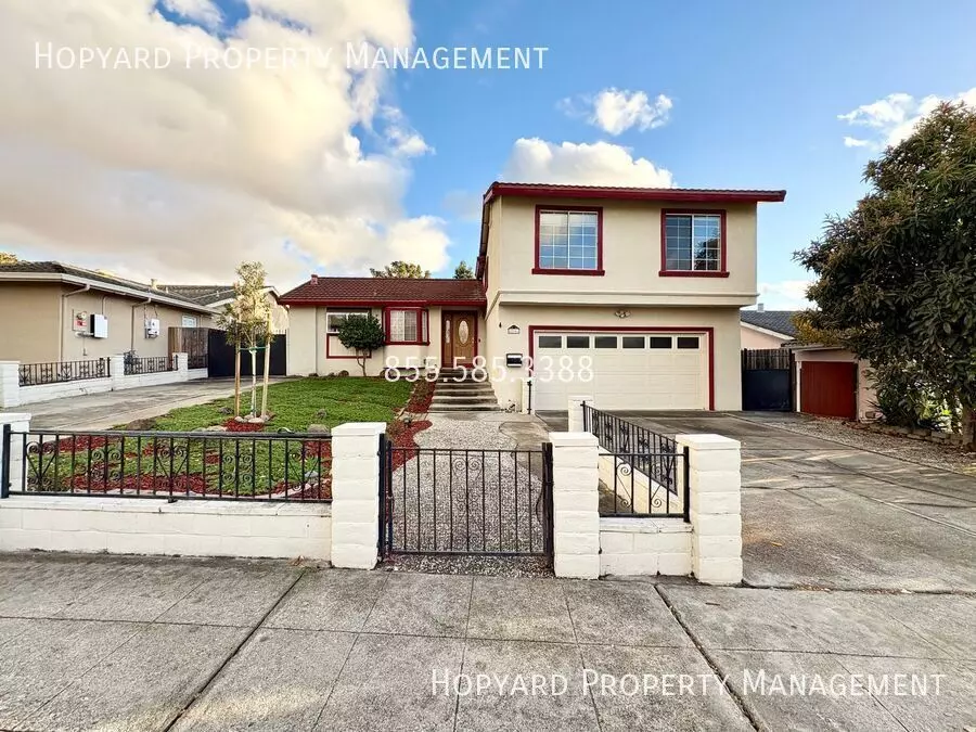 2216 Edsel Drive