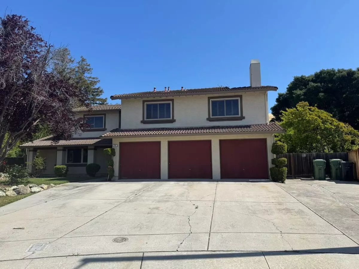 703 Canterbury Place