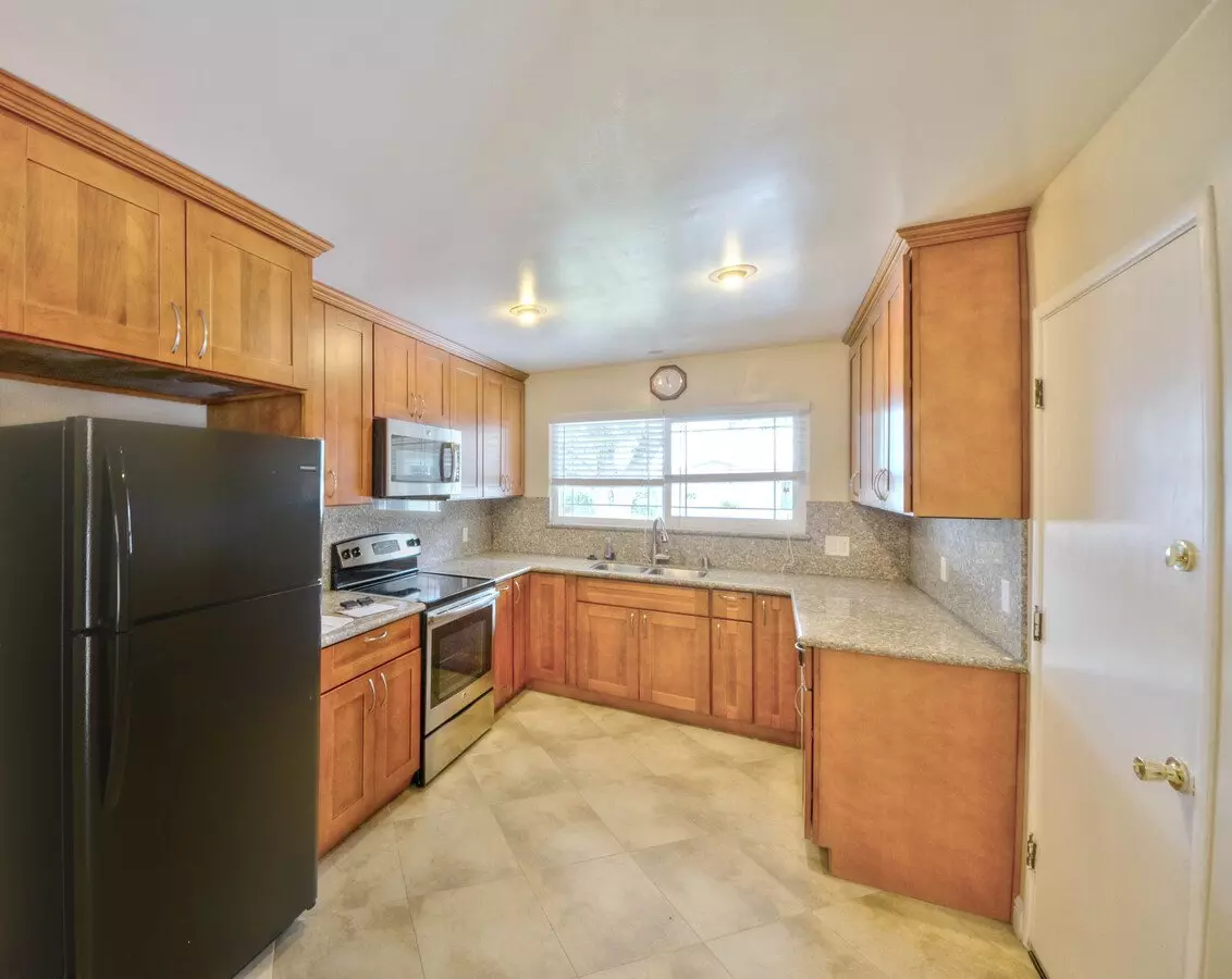 248 North Park Victoria Drive