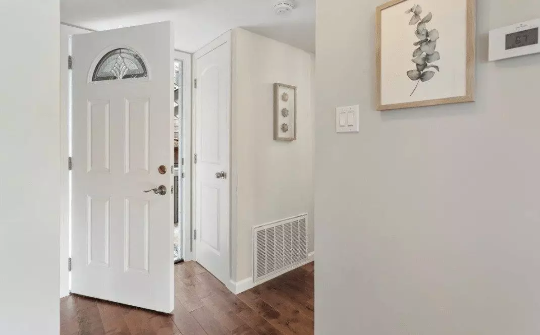 124 Ascot Court