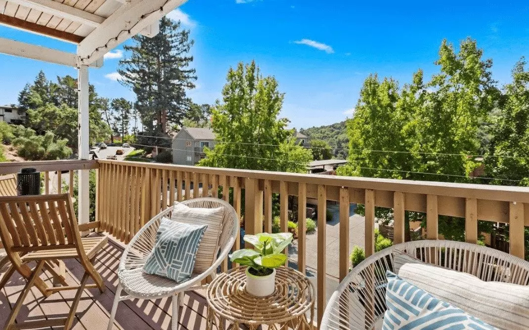 124 Ascot Court