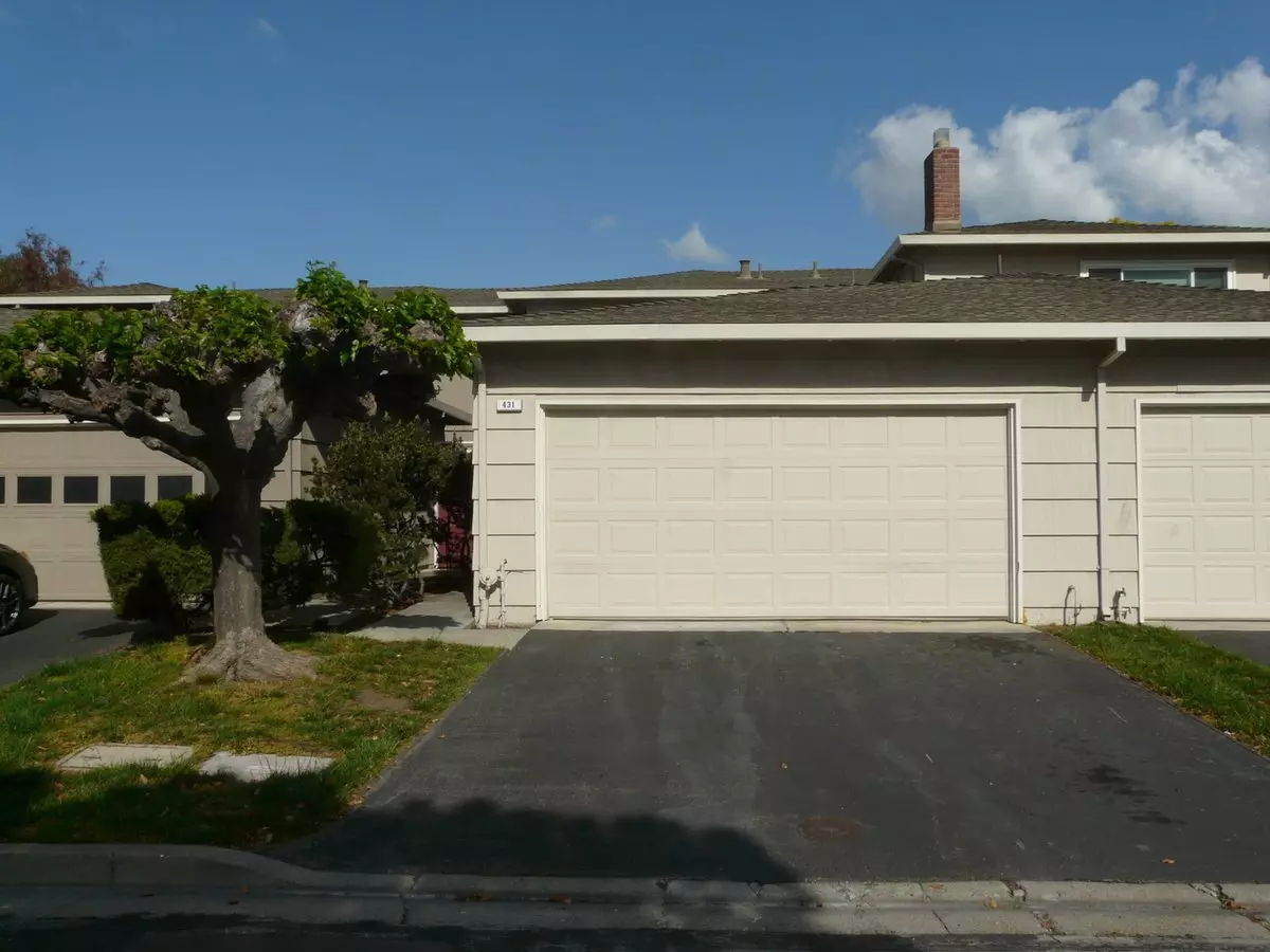 Serene 3 Bedroom, 2 Bath Townhouse in Mountain View