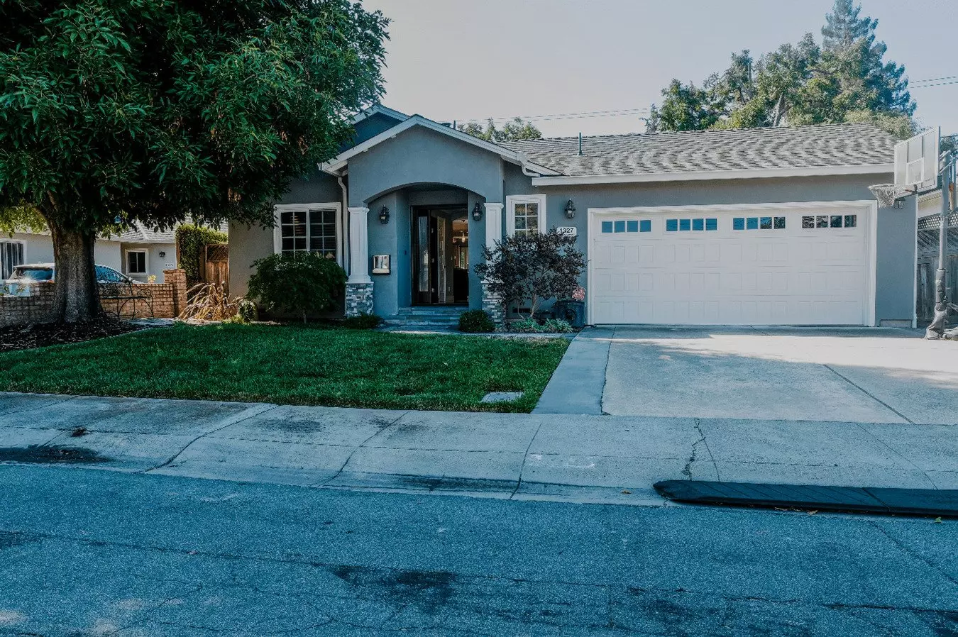Beautifully Remodeled, Los Altos Schools, Charming Home, Minutes To Downtown Los Altos And Downtown Mv