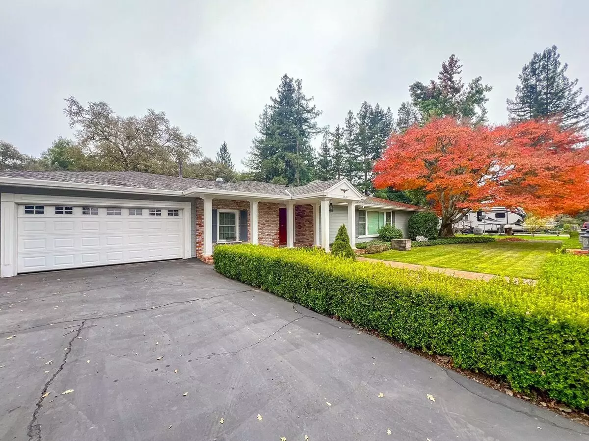 1039 Petra Dr Napa, CA 94558