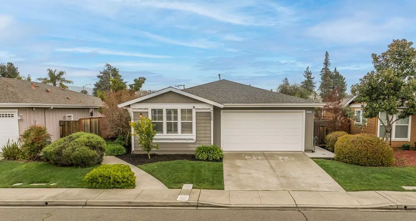 3982 Lucero St Napa, CA 94558