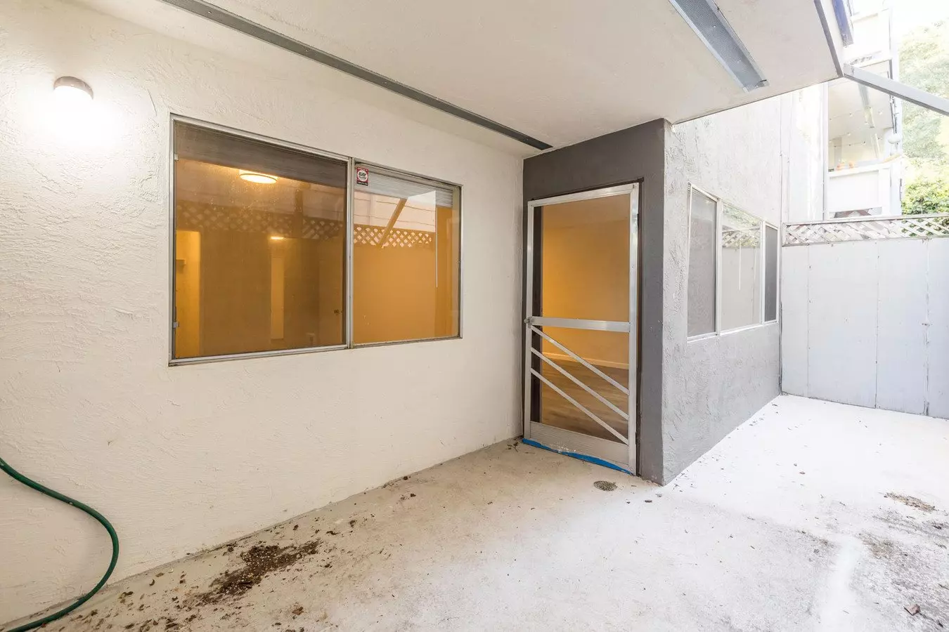 MONTE CRESTA Avenue Apartments